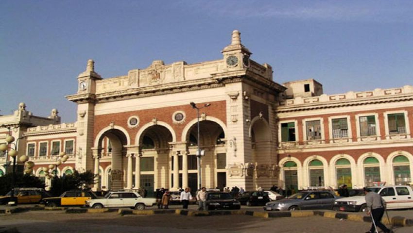 إبطال مفعول قنبلة بمحطة مصر