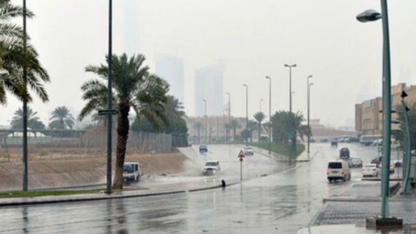 في هذه المناطق.. سحب وأمطار رعدية تضرب السعودية
