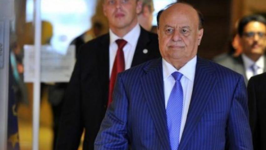 الرئيس اليمنى يغادر مصر على متن طائرة الملك سلمان
