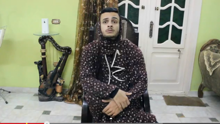 الفرق بين الولد والبنت عند دخول البيت متأخرًا.. فيديو جديد لـ شادي سرور