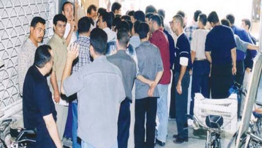 عاطلو بورسعيد: نريد وظائف محترمة