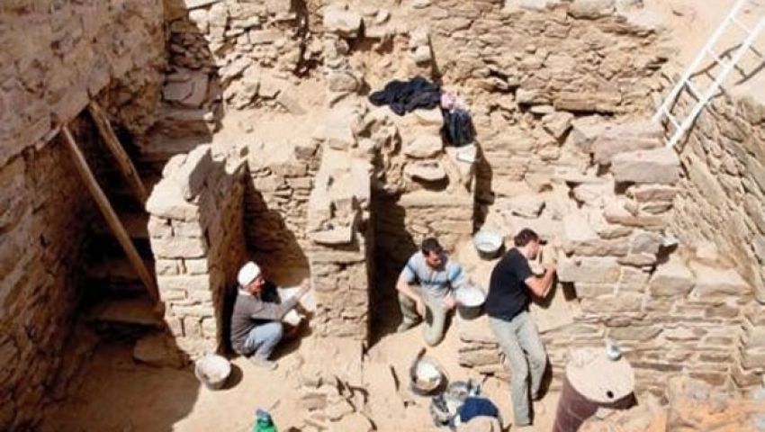 لجنة تعديل قانون الآثار تواصل عملها