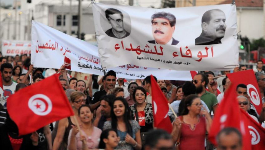 دعوات في تونس للتظاهر السبت لإسقاط الحكومة والبرلمان