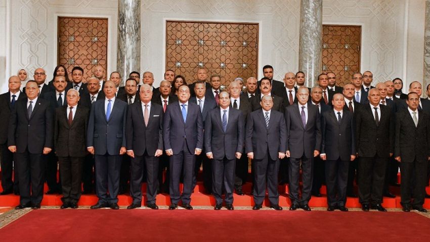 في حركة المحافظين الجديدة.. سيدة و4 قيادات جامعية و17 لواء ومستشارين 