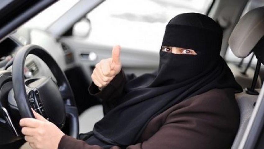 الأمير طلال يتوقع السماح للسعوديات بقيادة السيارة الشهر المقبل