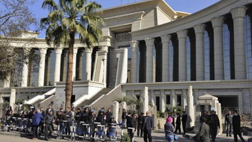 المحكمة الدستورية تنظر الطعن على قانون التظاهر