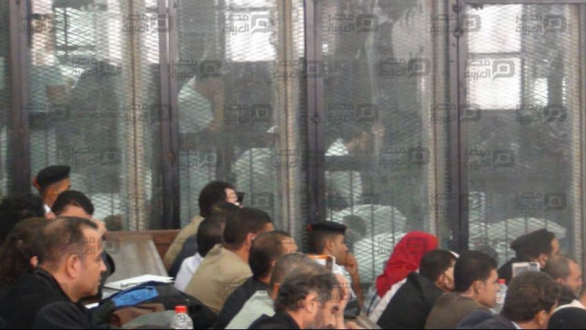 الجنايات تتنحى عن محاكمة مسؤول بالبنك الأهلي في «الكسب غير المشروع»