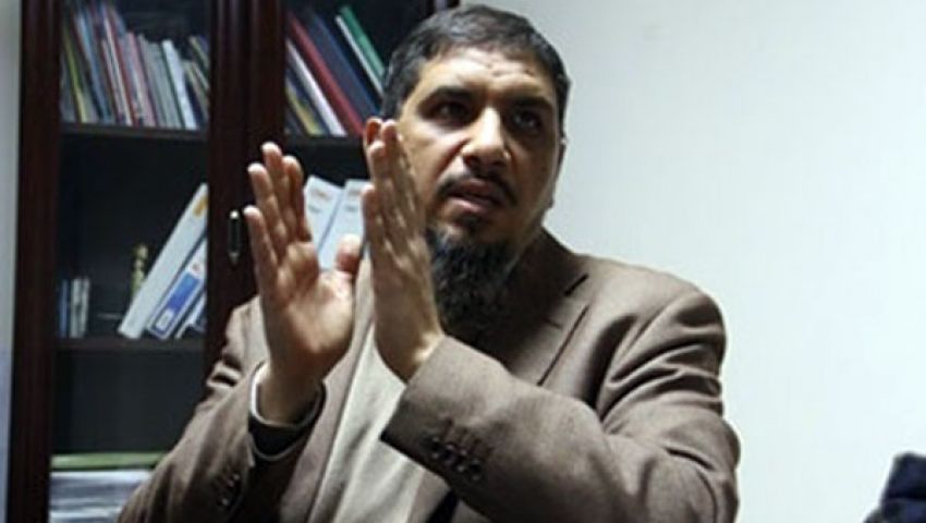 الوطن يجري لقاءات للخروج من الازمة