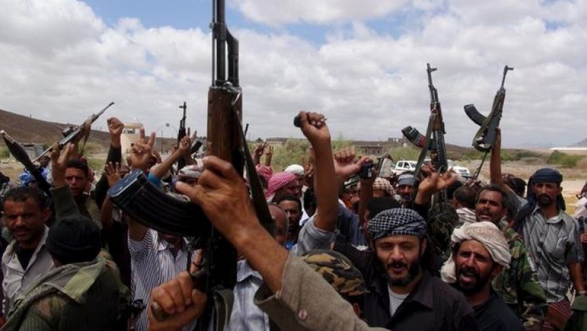 بالصور.. زحف المقاومة اليمنية إلى قاعدة العند