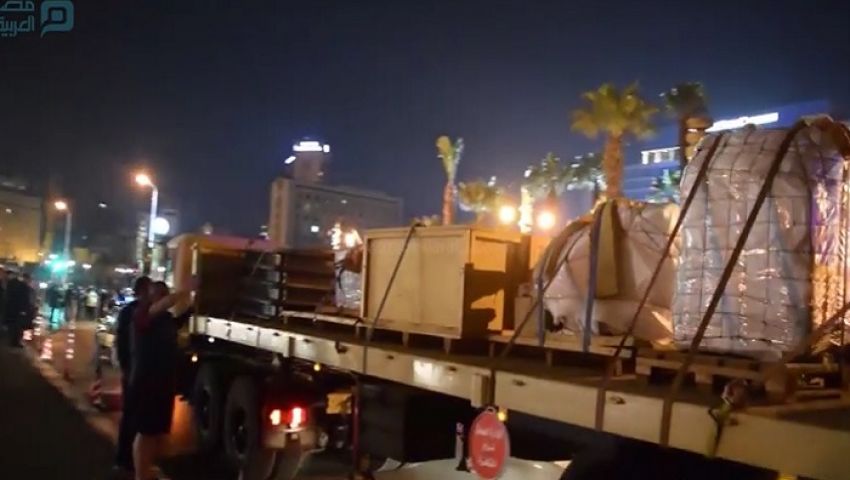 بالفيديو| وصول تمثال رمسيس الثاني إلى المتحف المصري