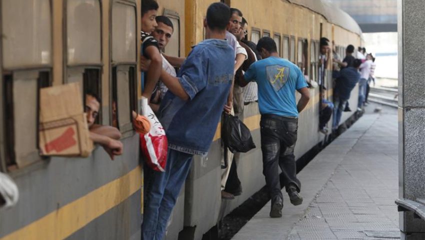 توقف قطار دمياط القاهرة بالمحلة لإنزال أنصار مرسي