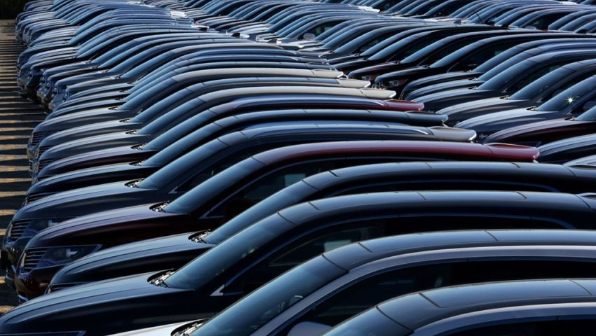 ارتفاع مبيعات التجزئة الأمريكية بفعل قوة الطلب على السيارات