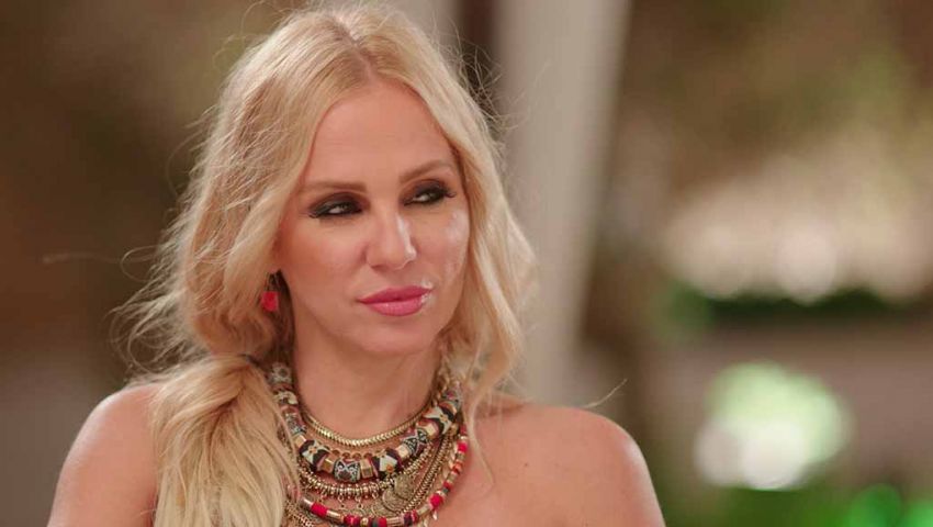 شيرين رضا تشكو انقطاع المياه في المهندسين بصورة لخالد صالح