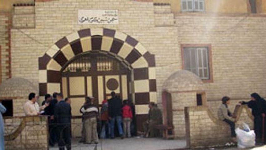أهالي سجناء شبين العمومي: يتعرضون لـ التشريفة بعد الترحيلات