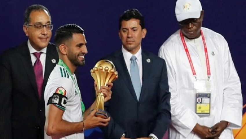 بالفيديو والصور| هل يشعل بلماضي ومحرز نار الفتنة بين مصر والجزائر من جديد؟!