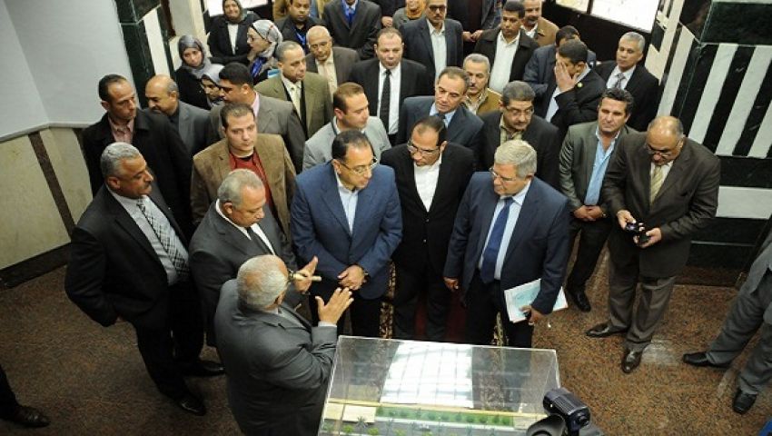 وزير الإسكان يفتتح المبني الإداري لشركة مياه الشرقية