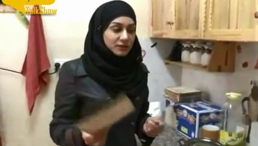 فيديو.. الأسرى داخل سجون إسرائيل عملوا من الخشب حلويات