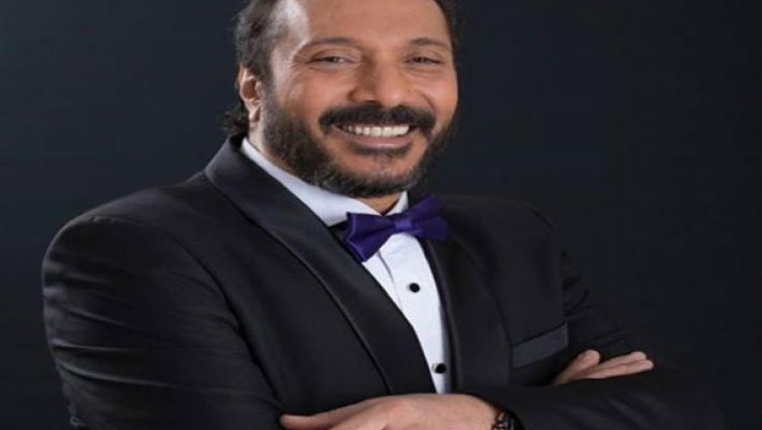 100 ألف ريال عماني ووسام السلطان قابوس لـ«علي الحجار» و«باسم فرات»