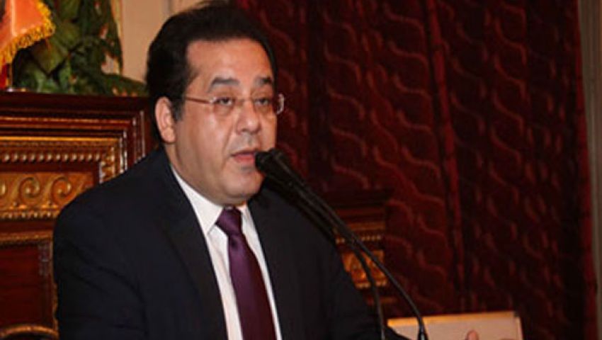 أيمن نور: المسلماني بقال ناجح