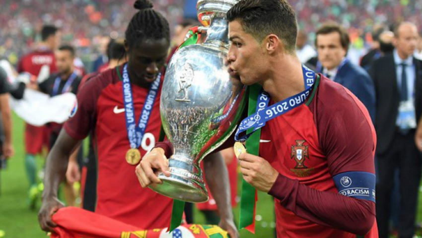 هوسكورد يستبعد رونالدو من التشكيل المثالي ليورو 2016