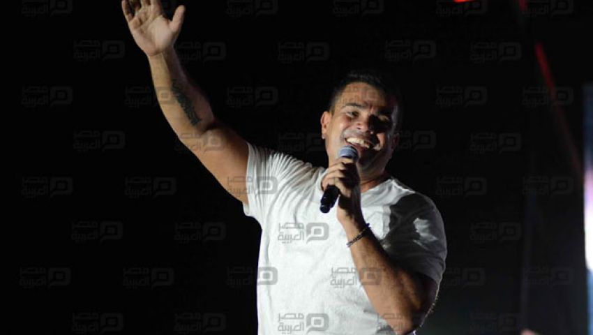 عمرو دياب يشعل موسى كوست بأهو ليل وعدى