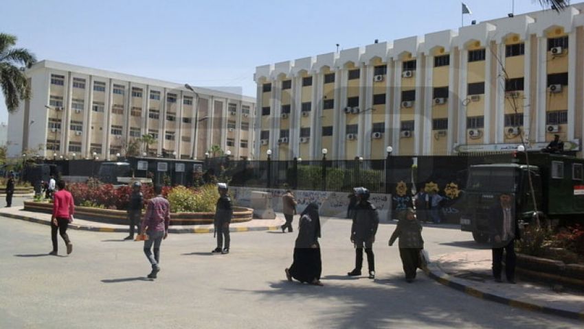 بالصور.. الجامعات.. غاب الطلاب وحضر الأمن