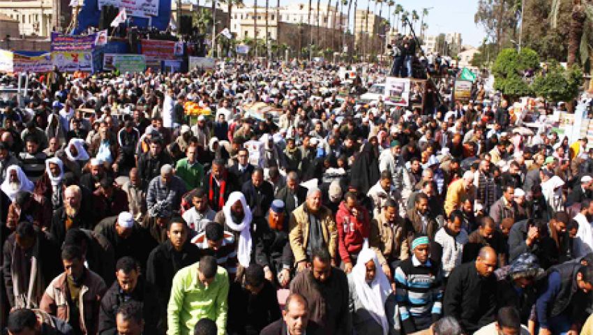 اشتباكات بالمولوتوف بين مؤيدين ومعارضين في بين السرايات