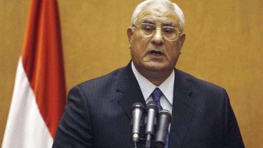 عدلى منصور يتبادل برقيات التهنئة مع رؤساء الدول 
