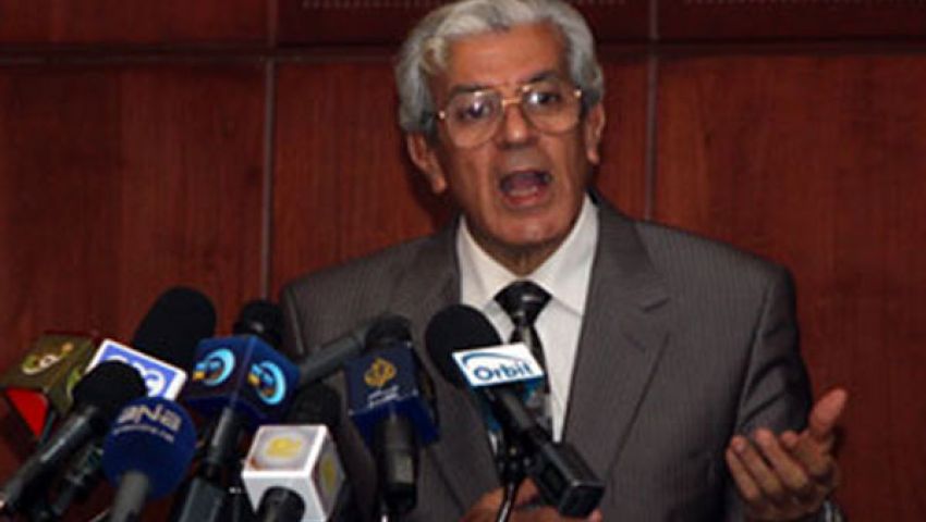 خالد عودة: يجب حل الهيئات والمجالس القضائية