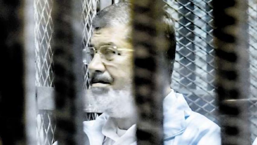 تأجيل محاكمة مرسي وقيادات الإخوان في الهروب لـ21 سبتمبر