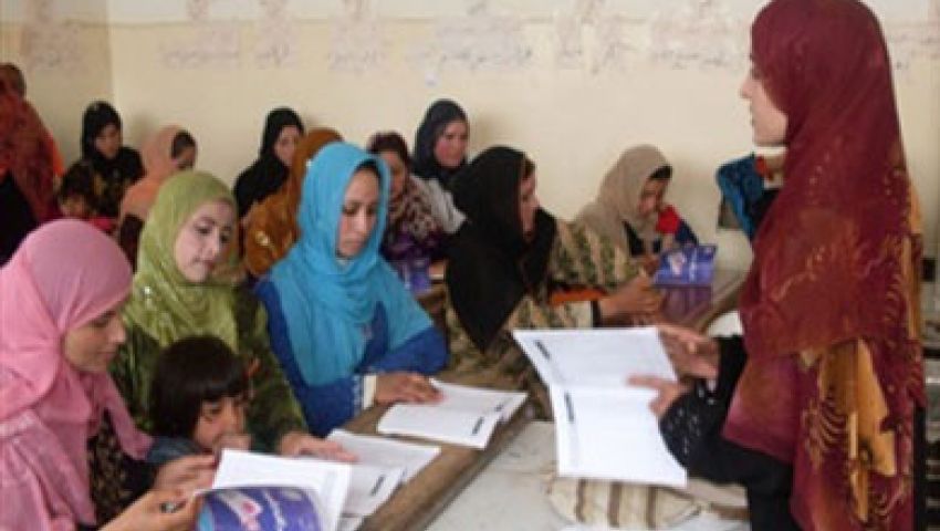 فصول لمحو أمية السيدات بقصور الثقافة 