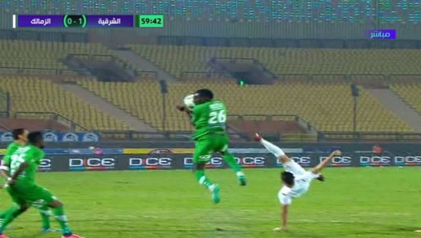 «كلاكيت تاني مرة» | لاعبو الزمالك يطالبون بركلة جزاء بعد «لمسة يد»