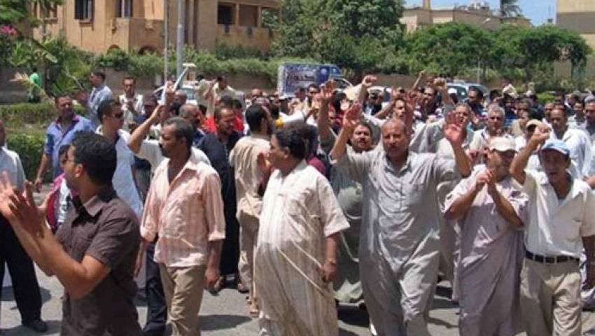 بلطجية يعتدون على مسيرة لعمال غزل المحلة