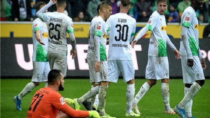 فيديو| بتعادل مخيب.. مونشنغلادباخ يتراجع وراء لايبزيج  المتصدر