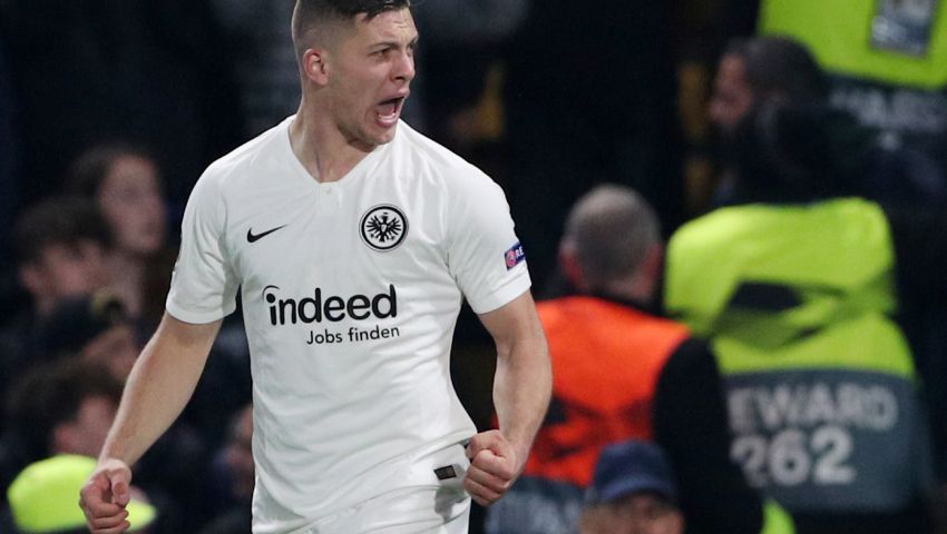 إنفوجراف | ماذا قدم يوفيتش قبل انتقاله إلى ريال مدريد؟