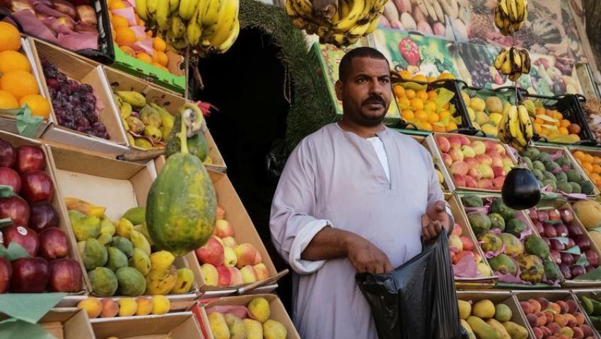 فيديو| أسعار الخضار والفاكهة واللحوم والأسماك اليوم الجمعة