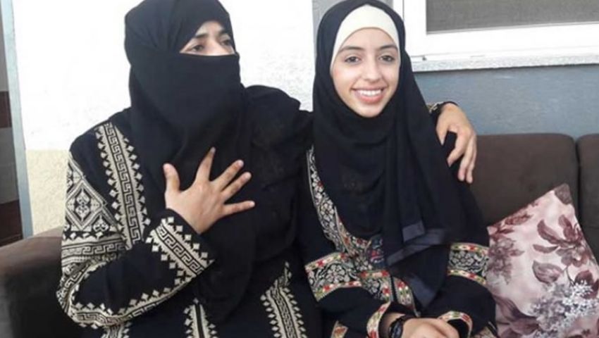 فيديو| نهلة أبو دقة.. قصة أربعينية تفوقت على ابنتها في الثانوية العامة