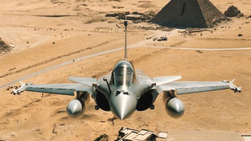 القوات الجوية تدمر 15 سيارة «أسلحة وذخائر» على حدود ليبيا