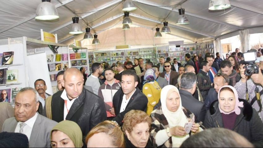 صور| بالإنشاد والترانيم.. افتتاح معرض دمنهور الرابع  للكتاب