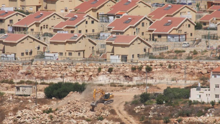 الخارجية الفلسطينية: الدعم المالي للاستيطان يشوش الجهود الأمريكية