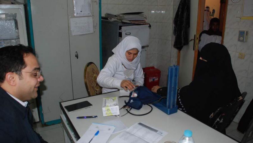 الجيزة: قافلة طبية وتثقيفيه لعرب العيايده بالصف