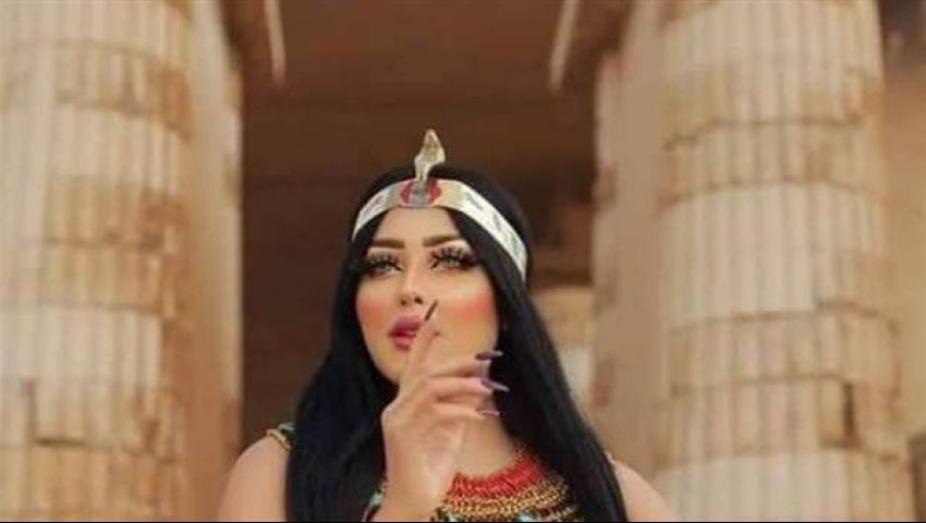 فيديو| «فوتوسيشن الزي الفرعوني».. إخلاء سبيل «سلمى الشيمي» ومصورها