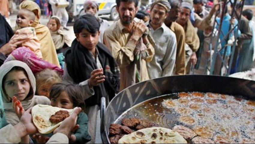 عندما يصبح الغذاء أداة سياسية.. «الفاو» توقف نشاطها في «مناطق الحوثي»