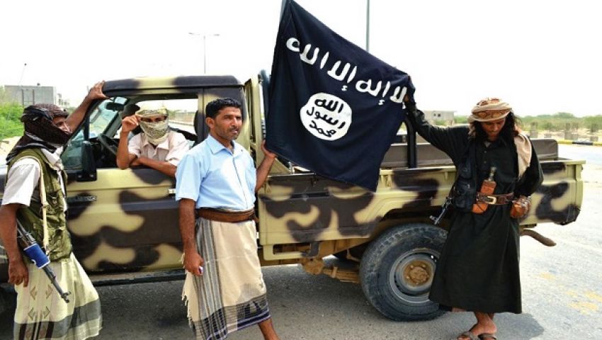 «القاعدة» تنظم مسابقةً في اليمن.. والجائزة الأولى «كلاشنيكوف»
