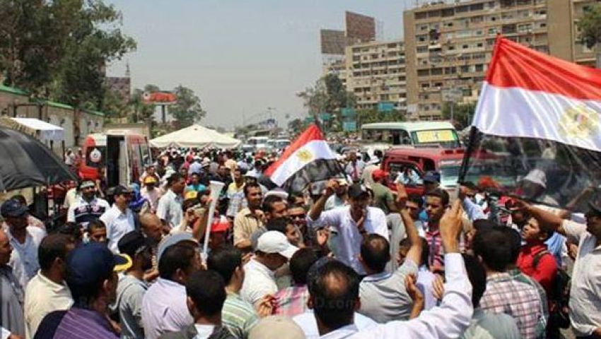 خبراء نفسيون: الأسد الجريح يفسر إصرار مؤيدي مرسي