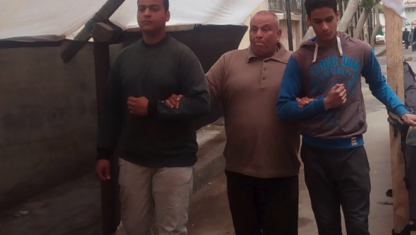 مواطنون: «النواب بيهددونا بسحب بطاقة التموين عشان ننتخب»
