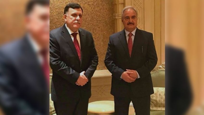 توافق حفتر والسراج .. الشيطان ما زال كامنا في التفاصيل 
