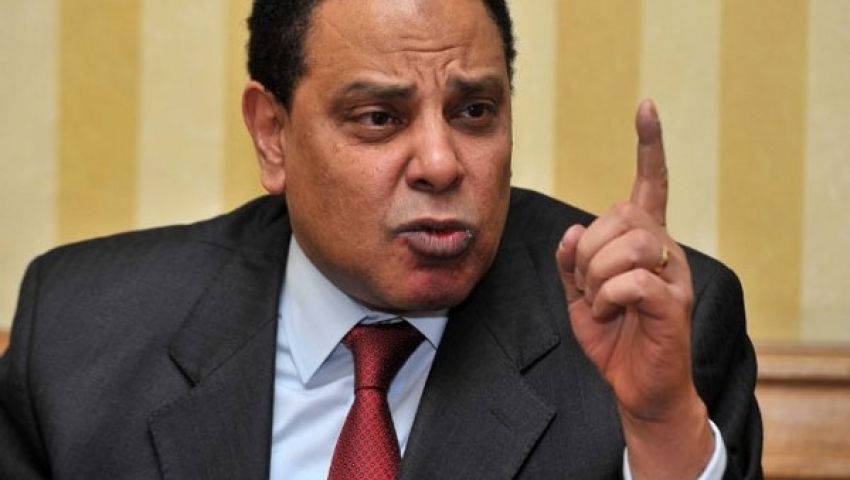 الأسواني:  كل شيء مباح عند الإخوان من أجل الحكم