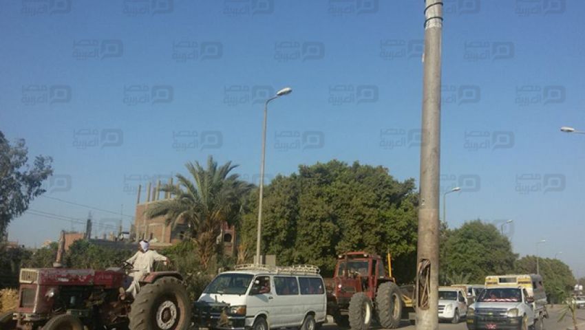 بالصور| بوادر أزمة بنزين بقنا.. والمحافظ يحذر من سرقات السوق السوداء