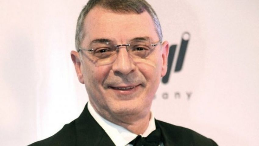 منى عراقي تهاجم محمود حميدة بسبب ظهوره بدون بنطلون في رامز تحت الأرض